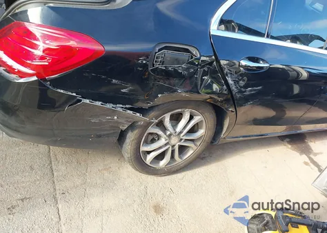 2016 Mercedes-Benz C 300 4Matic from USA, damaged, VIN 55SWF4KB8GU135185